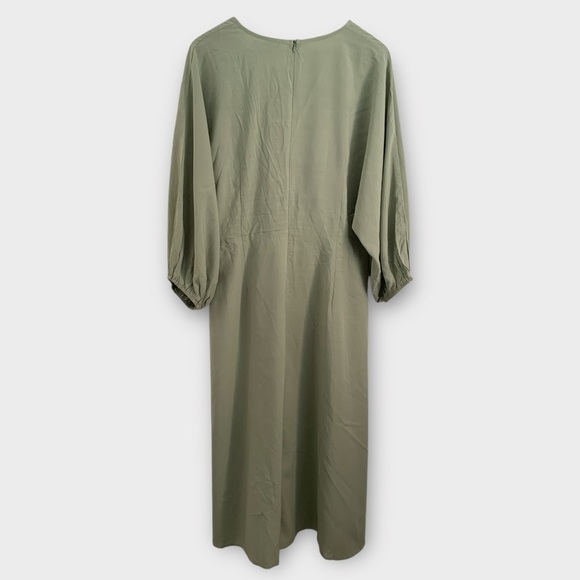 Showpo Tyricia Midi Dress - Picture 5 of 13